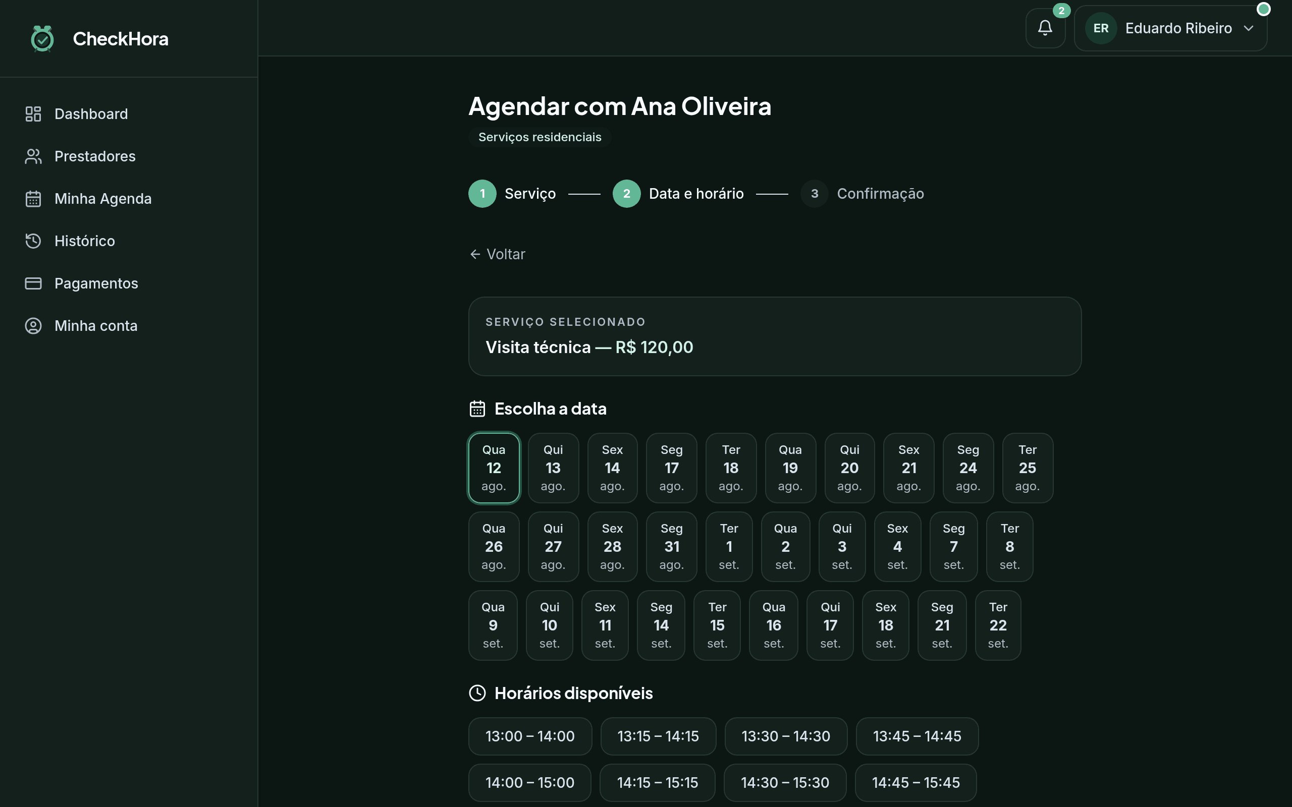 Tela de agendamento do cliente no CheckHora, escolhendo serviço, data e horário